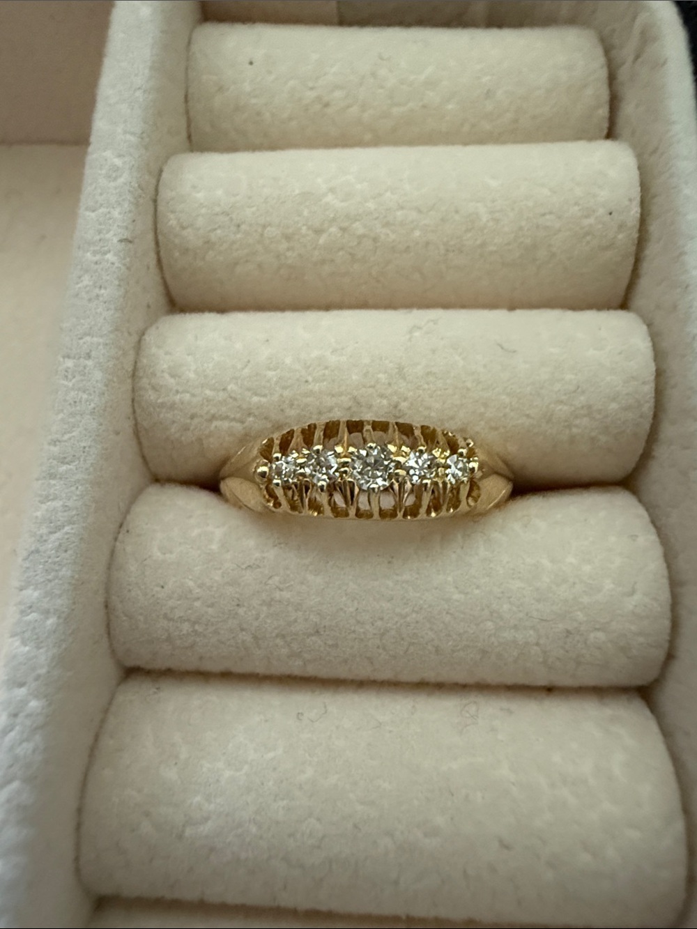 Antique 18 k yellow gold  5 stone diamond ring